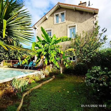 Maison De Famille A Périgueux Buitenkant foto